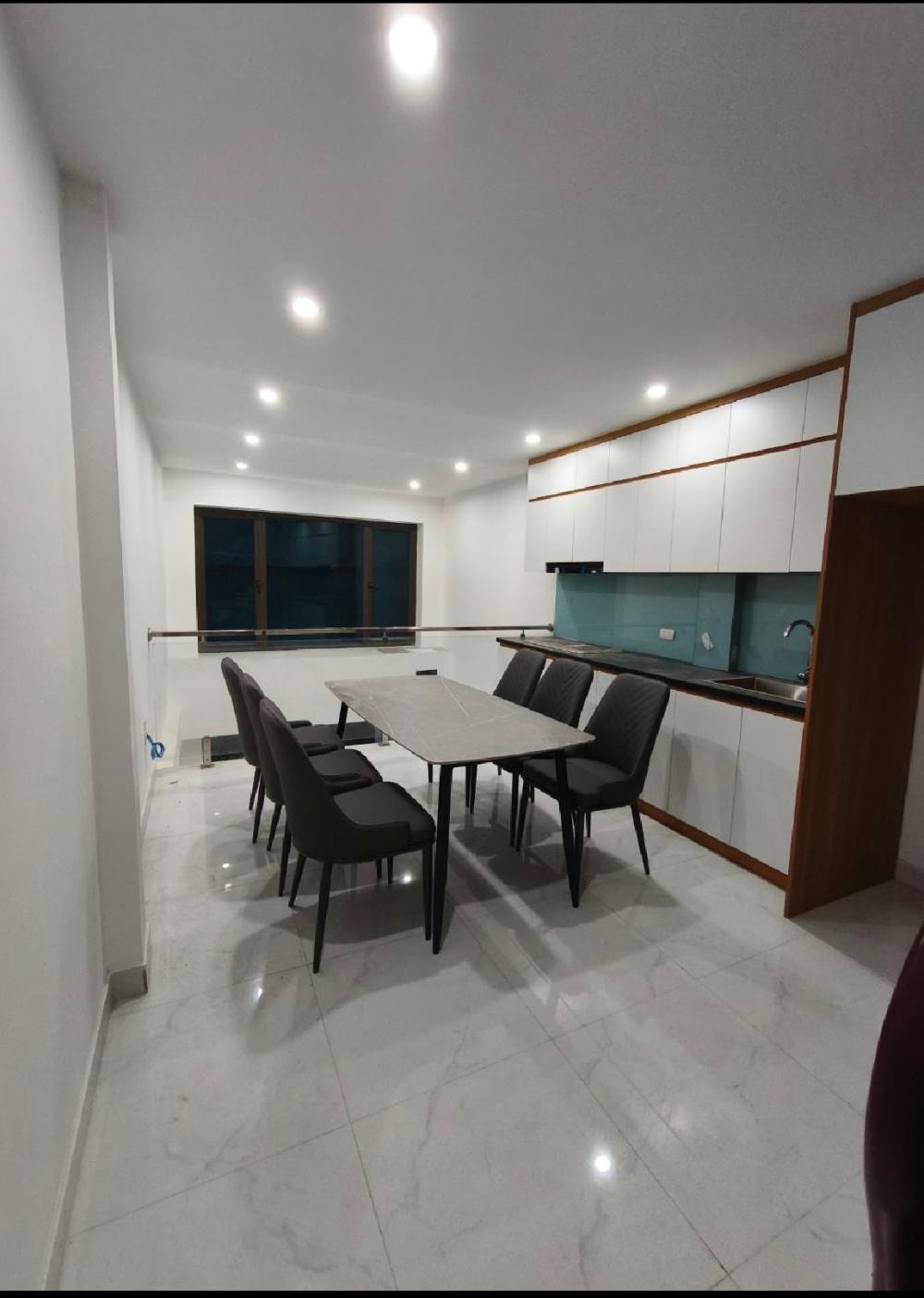 Nhà phố Long Biên 6.1 tỷ - 31m², 6 tầng, Mặt tiền 3.5m - Thiết Kế Hiện Đại