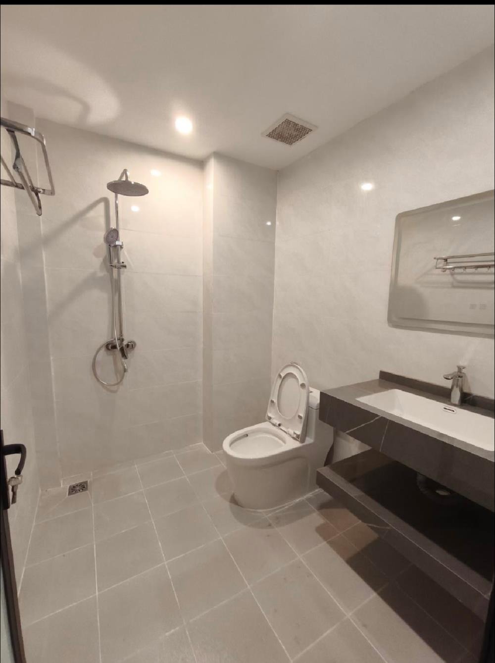 Nhà phố Long Biên 6.1 tỷ - 31m², 6 tầng, Mặt tiền 3.5m - Thiết Kế Hiện Đại