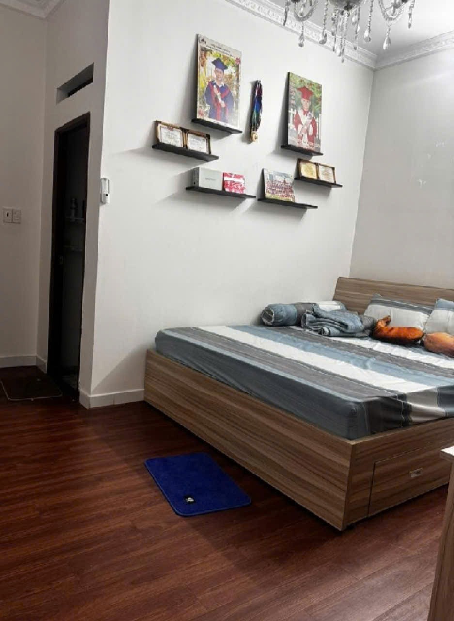 Bán Gấp Nhà Thạnh Lộc, Quận 12: 4.5x22m, Giá 4.8 tỷ (Giảm 800tr)