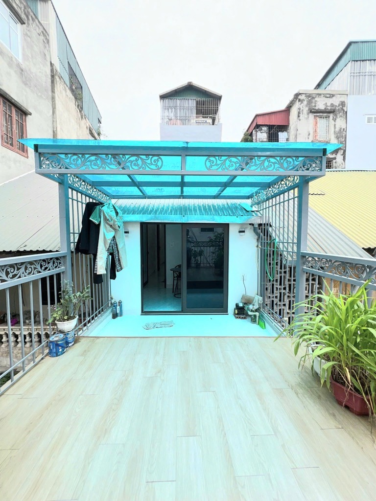 Bán Nhà Tập Thể Tầng 1 Tân Mai: 2 Tầng Như Nhà Đất, Ô Tô Đỗ Cửa, Giá 4.28 Tỷ