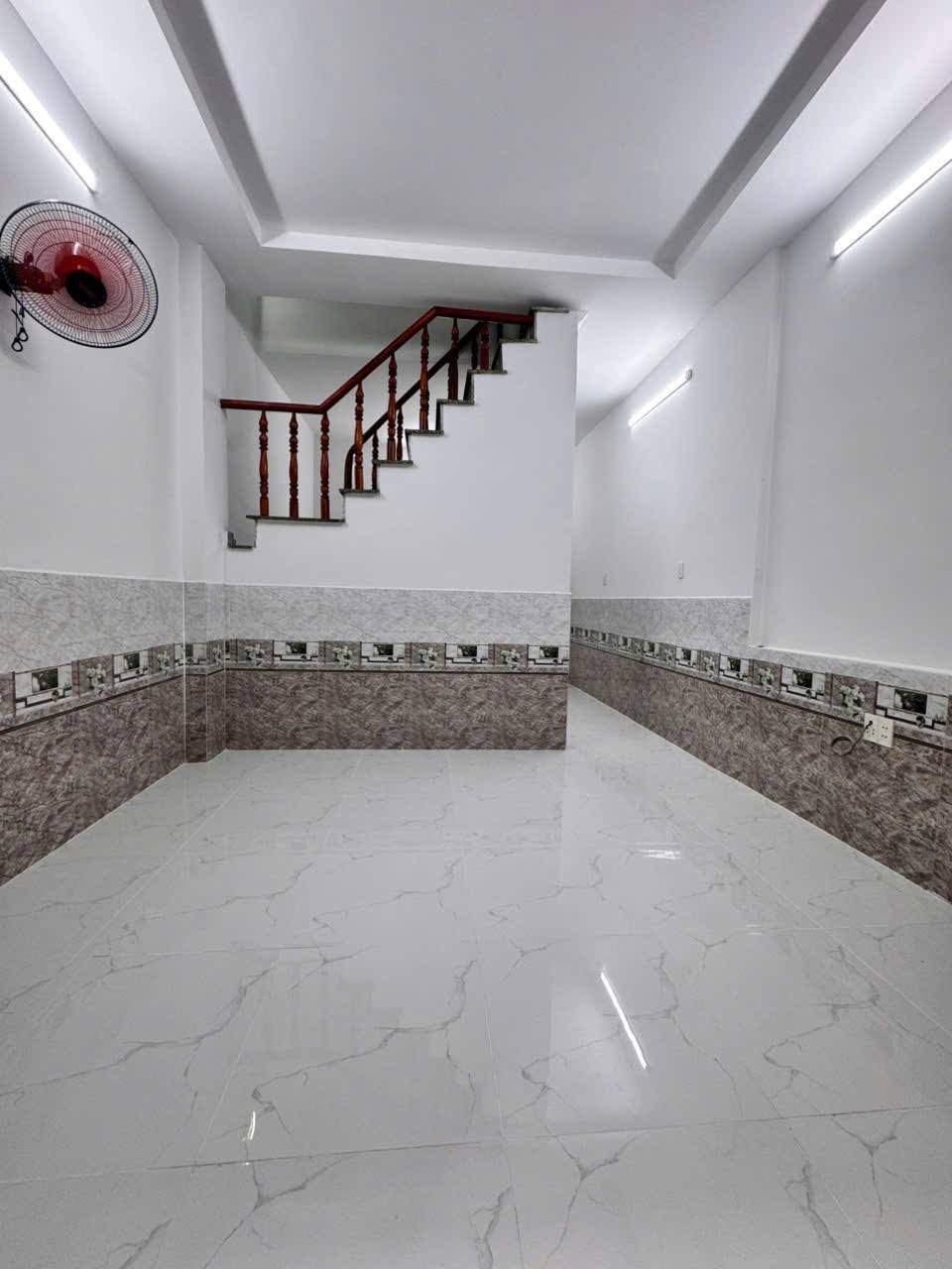 Bán nhà 1 lầu Quận 12 - Vị trí đẹp, tiện ích đầy đủ - Giá 1 tỷ 295 triệu