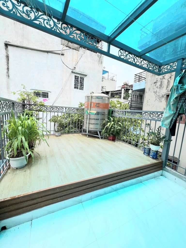Bán Nhà Tập Thể Tầng 1 Tân Mai: 2 Tầng Như Nhà Đất, Ô Tô Đỗ Cửa, Giá 4.28 Tỷ