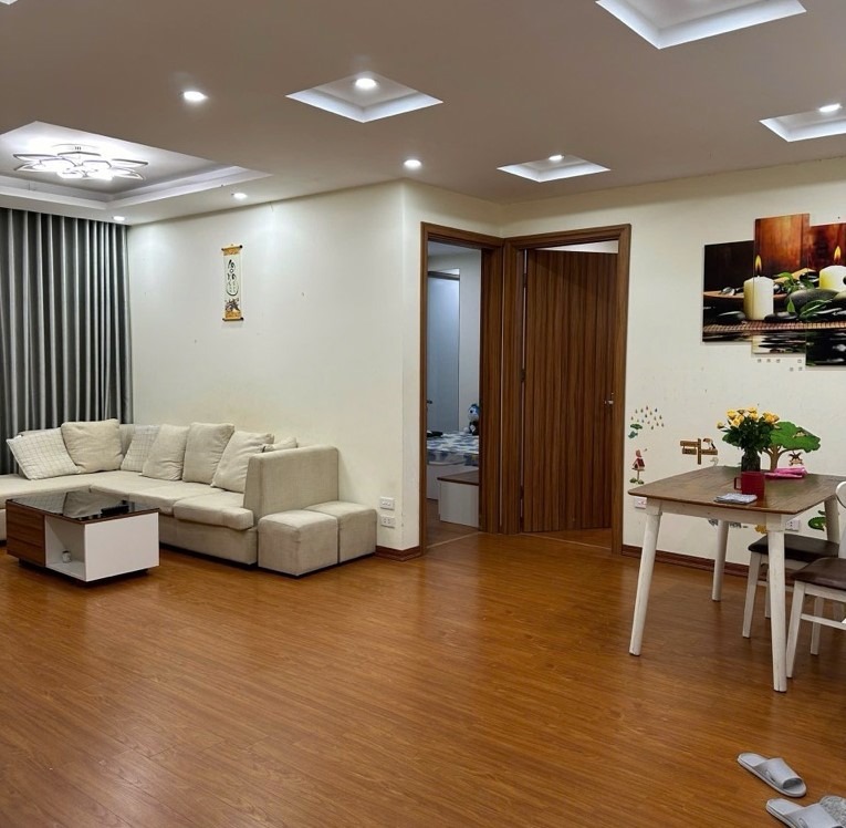 Căn Hộ 2PN, 80m2, 5.35 Tỷ - Vị Trí Đắc Địa Yên Hòa, Cầu Giấy