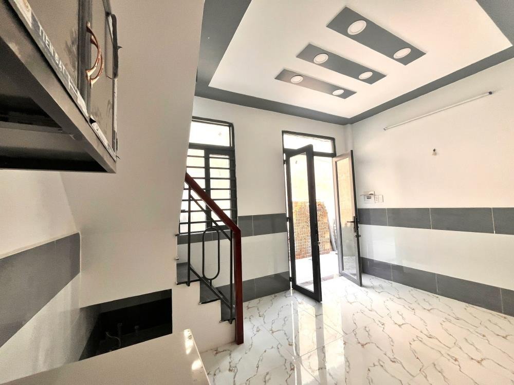 Bán Nhà Hóc Môn Mới Xây, Gần KCN Đông Dân, Giá 455tr