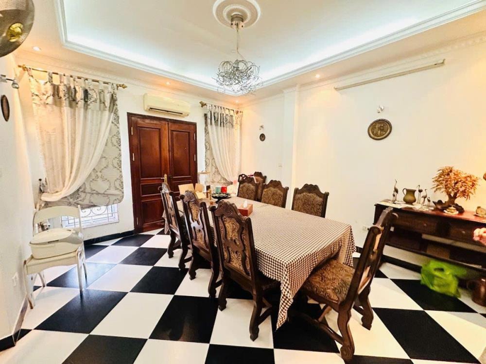 Bán nhà hiếm phố Nguyễn Chí Thanh, Đống Đa - 55m2, 6 tầng, Mặt tiền 4.2m