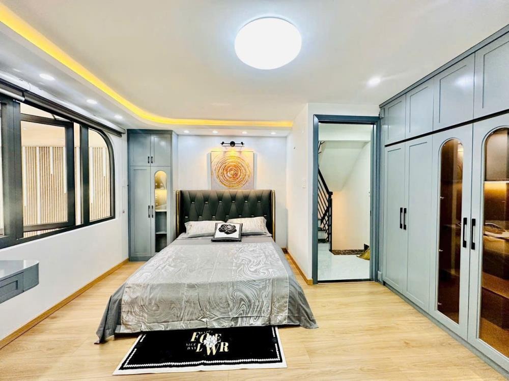 Bán Nhà 3 Tầng, HXH, Hoàng Hoa Thám, 7.38 Tỷ - Vị Trí Đắc Địa