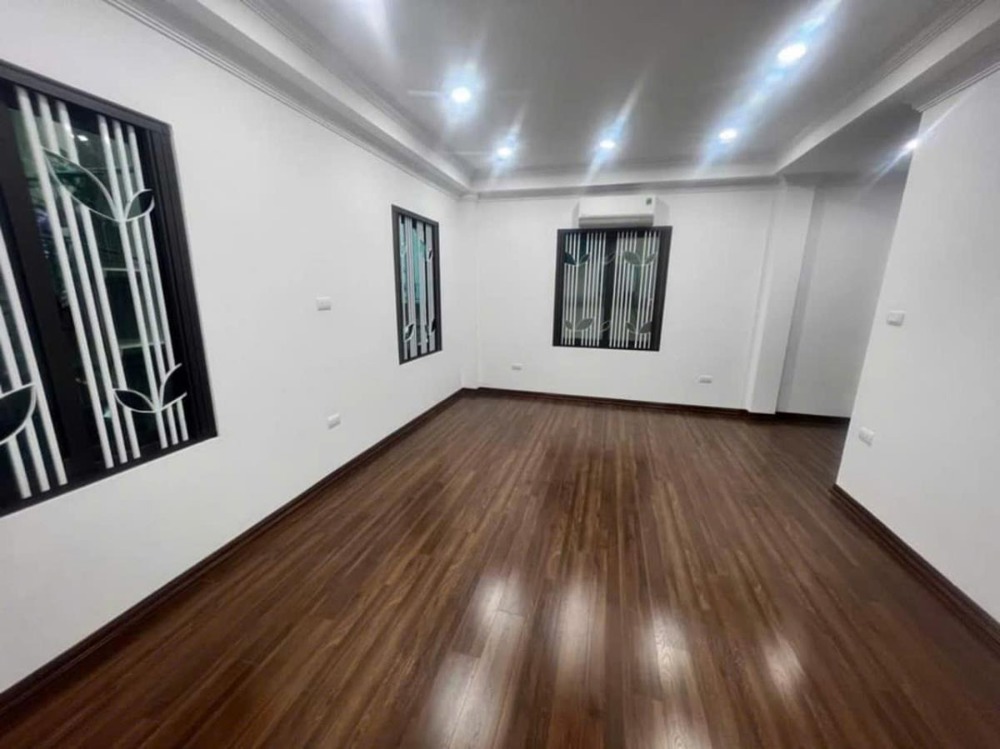 Nhà Mới Xây Hà Đông: 6 Tầng, Thang Máy, Giá 8.7 Tỷ - Vị Trí Đắc Địa