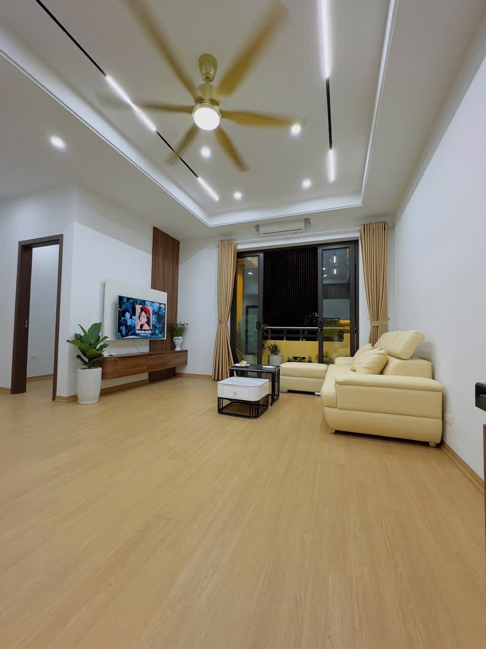 Bán Căn Góc Chung Cư Bảo Sơn Lạc Long Quân 83m² 3PN - Giá 6.6 Tỷ