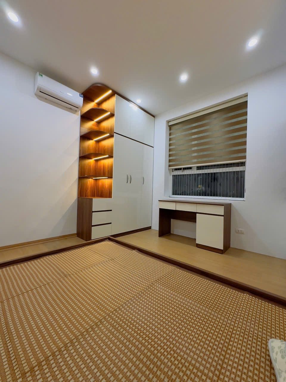 Bán Căn Góc Chung Cư Bảo Sơn Lạc Long Quân 83m² 3PN - Giá 6.6 Tỷ