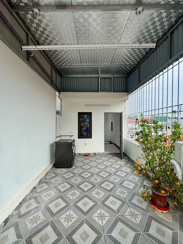 Bán nhà ngõ Hòa Bình 4, Hai Bà Trưng - 5 Tầng, Full Nội Thất, Ô Tô Đỗ Cửa