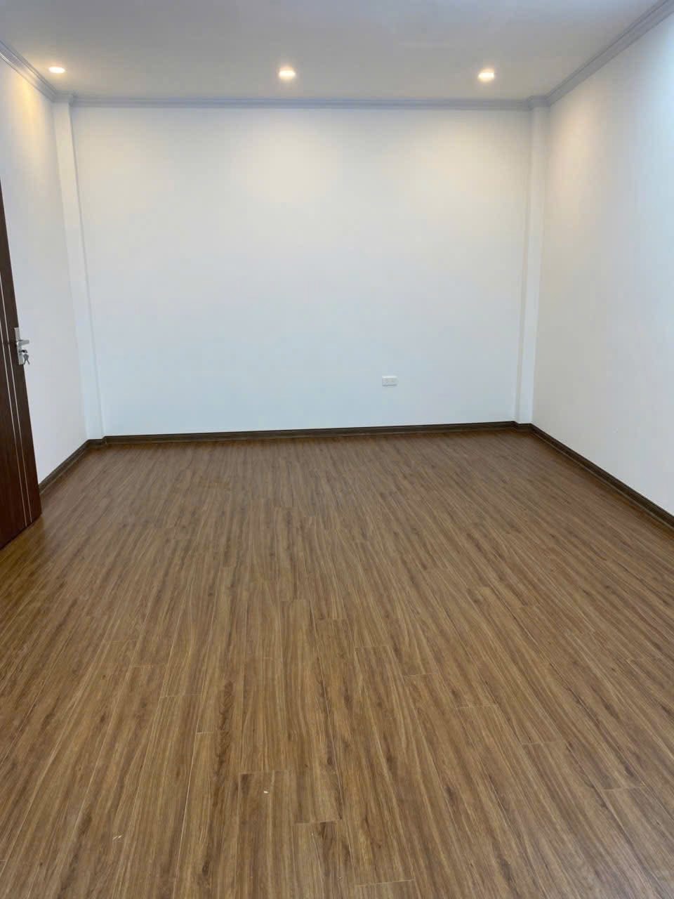 Bán nhà phố Hà Đông: 40m²x5T, Thang Máy, Full Nội Thất, 10 tỷ5