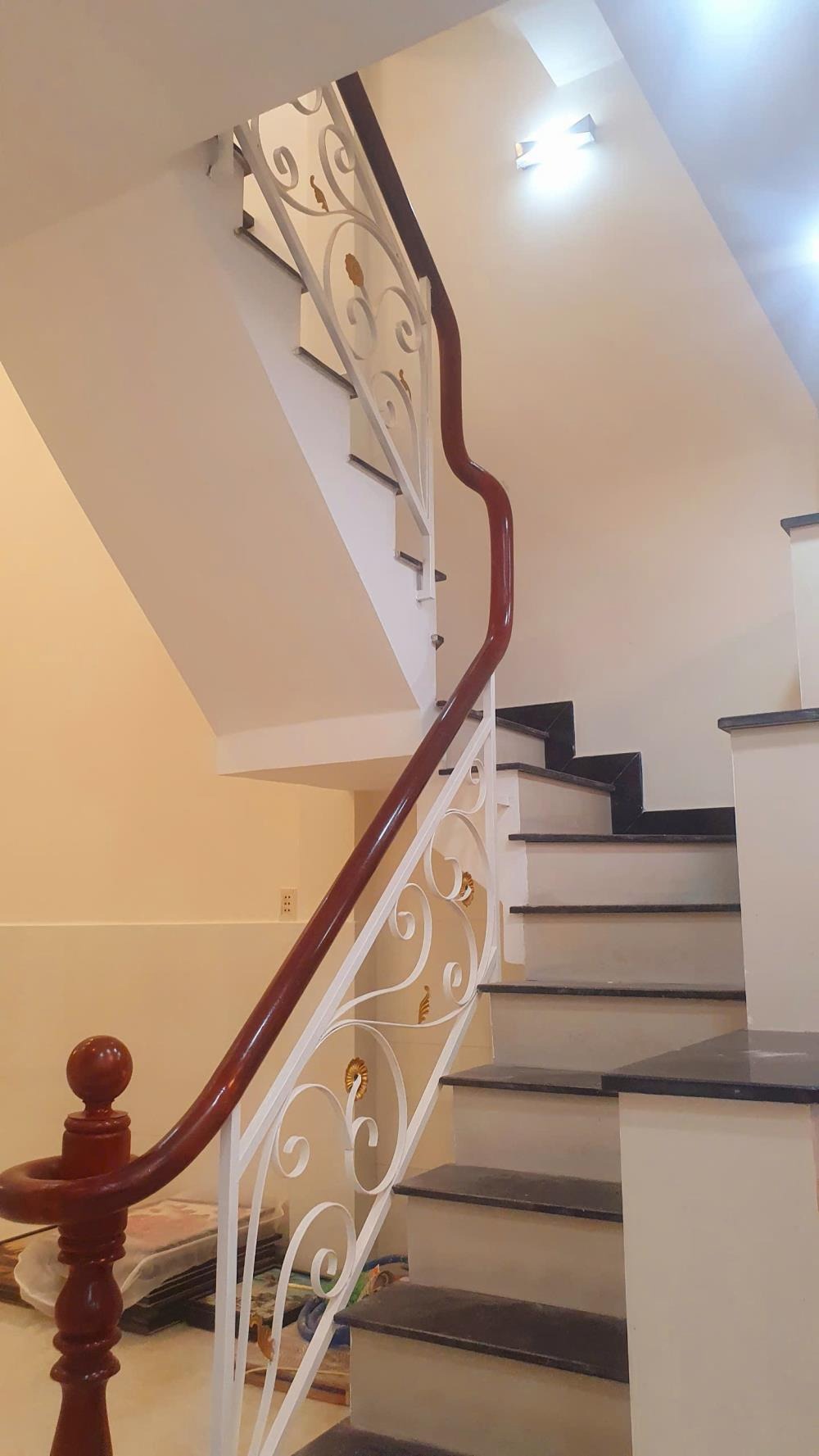 Nhà phố Quận 8: 4x10.5m, 1 Trệt 4 Lầu, Giá 6.9 tỷ