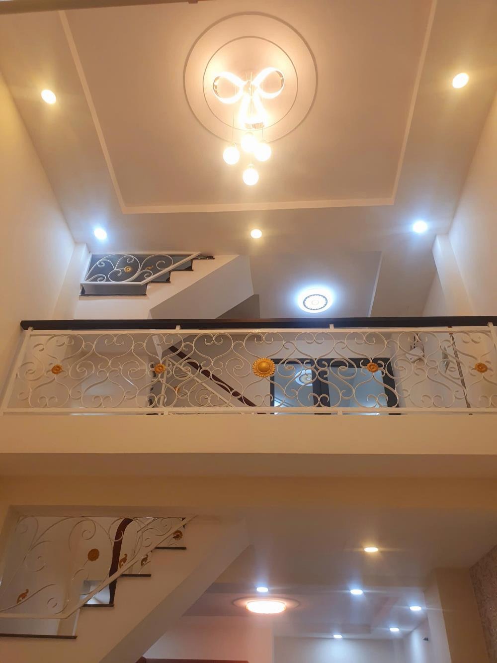 Nhà phố Quận 8: 4x10.5m, 1 Trệt 4 Lầu, Giá 6.9 tỷ