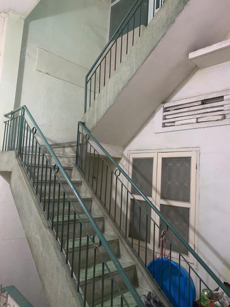 Bán Gấp Nhà 2 Mặt Hẻm, Vị Trí Đẹp, Gần Mặt Tiền Lê Văn Sỹ, Quận 3