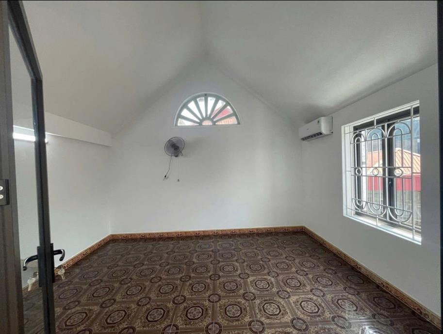 Bán Gấp Nhà Bùi Xương Trạch Lô Góc Quân Đội - 3 Thoáng, Nội Thất Xịn, Giá Tốt