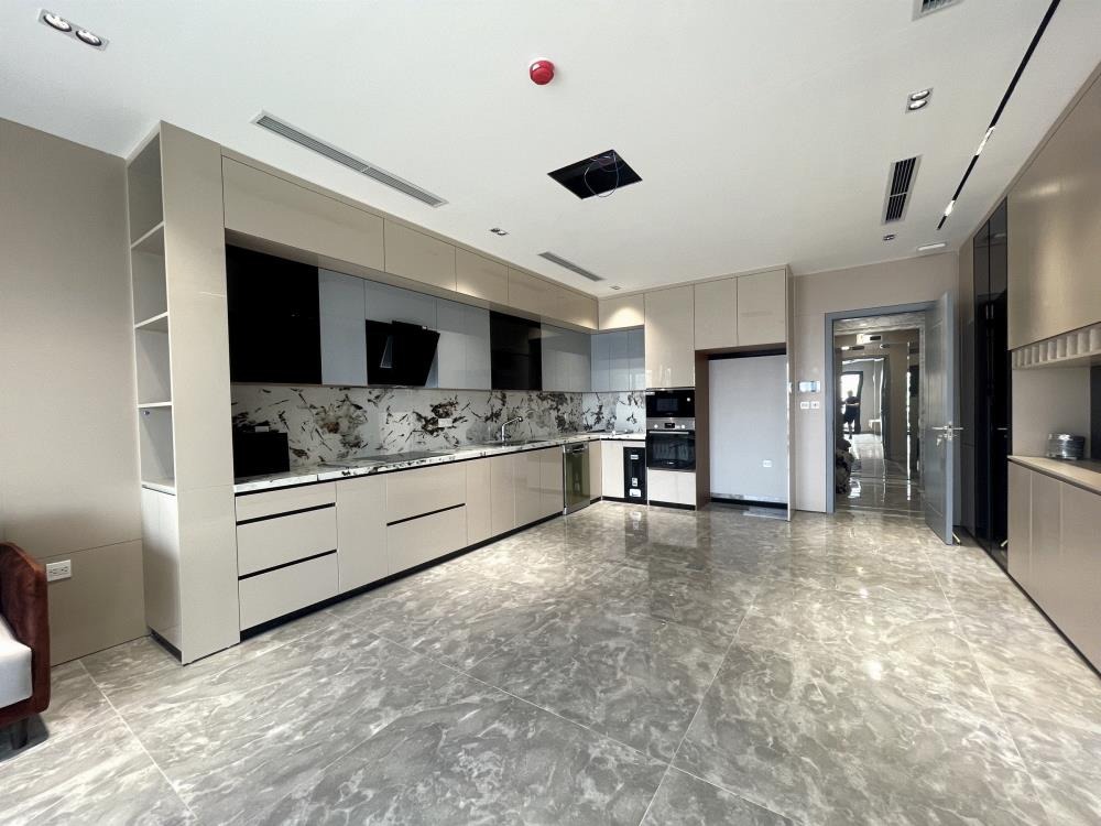 Chính Chủ Cho Thuê/Bán Nhà Riêng 90m² Mặt Phố Trần Quý Cáp - Vị Trí Đắc Địa