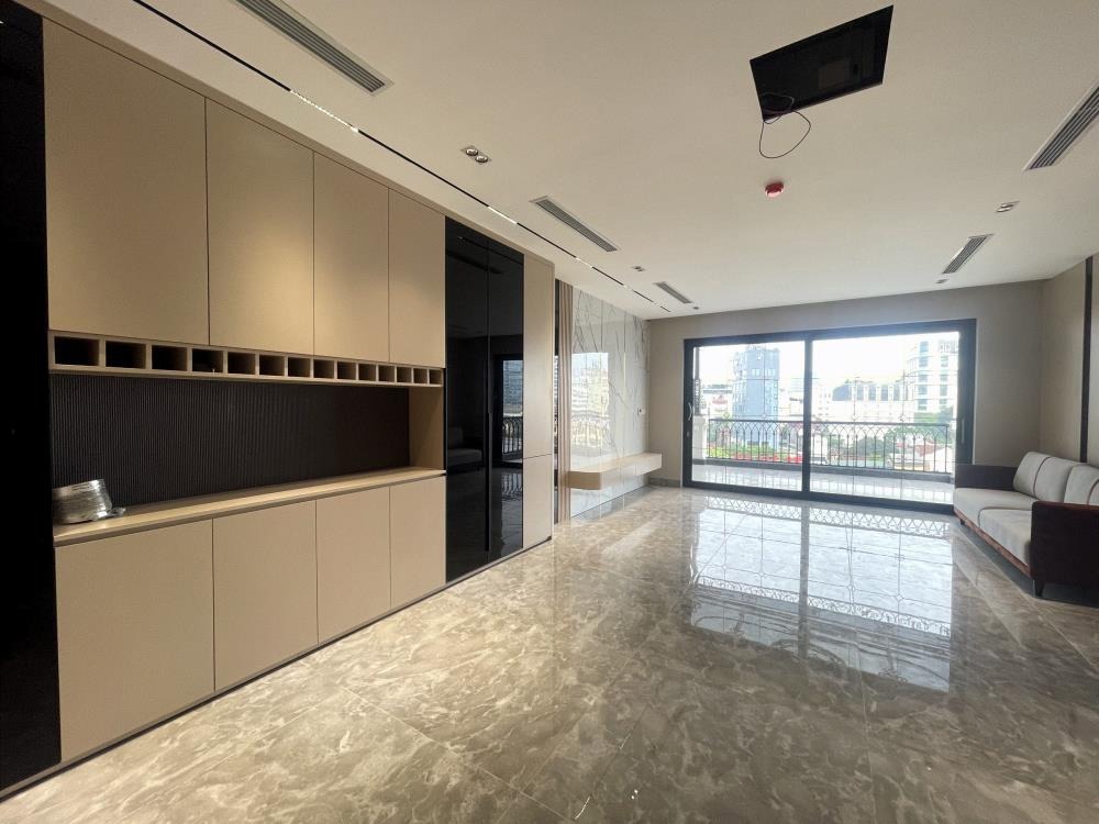 Chính Chủ Cho Thuê/Bán Nhà Riêng 90m² Mặt Phố Trần Quý Cáp - Vị Trí Đắc Địa