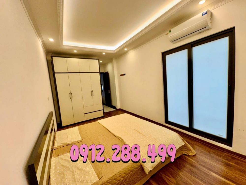 Nhà phố Minh Khai - Hai Bà Trưng: 32m x 5 tầng, 7.2 tỷ, Ô Tô Tránh, Gần Hồ Gươm