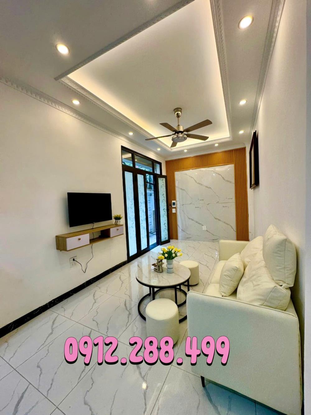 Nhà phố Minh Khai - Hai Bà Trưng: 32m x 5 tầng, 7.2 tỷ, Ô Tô Tránh, Gần Hồ Gươm