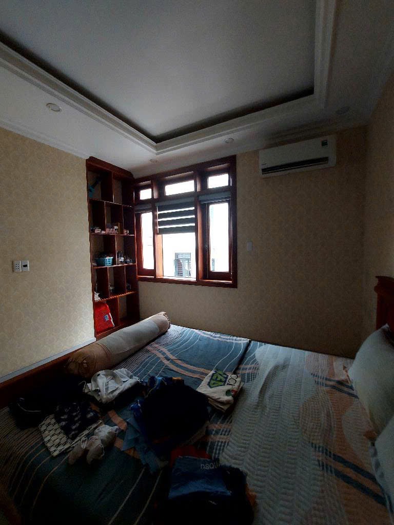 Bán nhà Quận 7 - 8.9 tỷ - 5PN - Hẻm Xe Hơi - Phú Mỹ Hưng