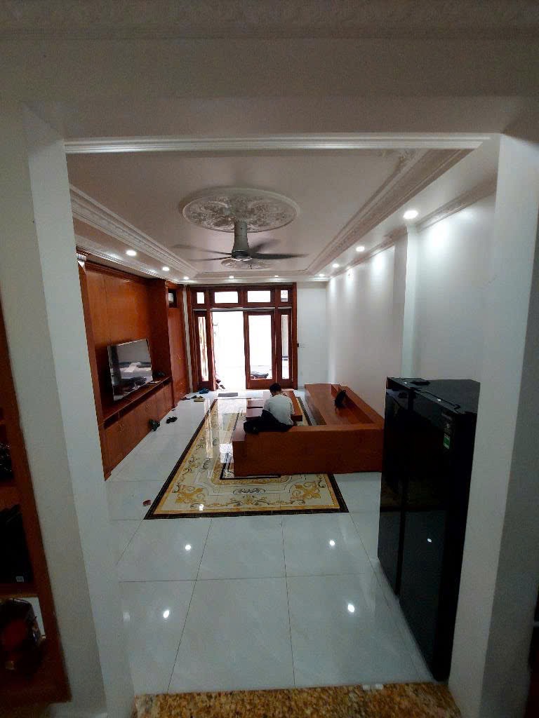Bán nhà Quận 7 - 8.9 tỷ - 5PN - Hẻm Xe Hơi - Phú Mỹ Hưng