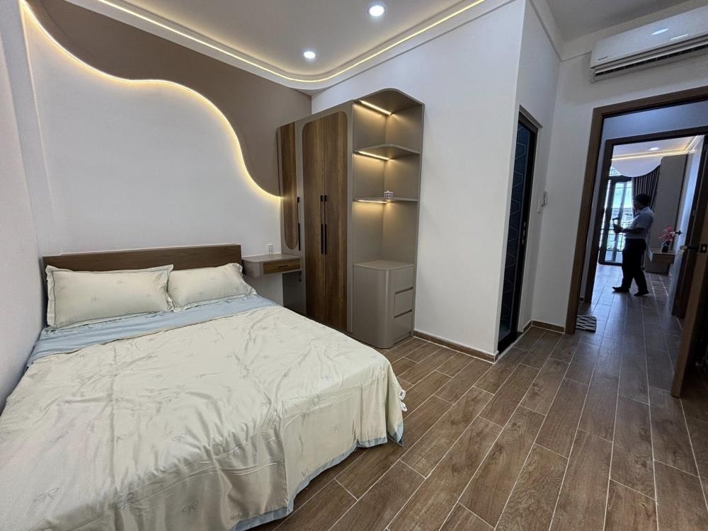Bán nhà Quận 3, 4x14, 7.45 tỷ - Vị trí đẹp, full nội thất