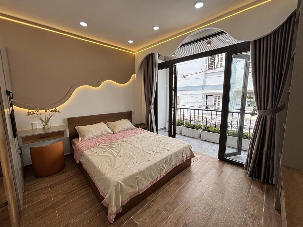 Bán nhà Quận 3, 4x14, 7.45 tỷ - Vị trí đẹp, full nội thất