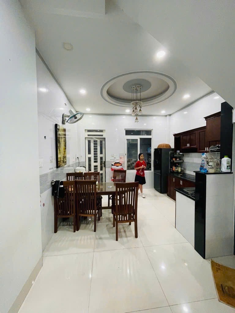 Nhà Đẹp Hẻm 140 Vườn Lài, An Phú - 4PN, Giá Tốt, Pháp Lý Sạch