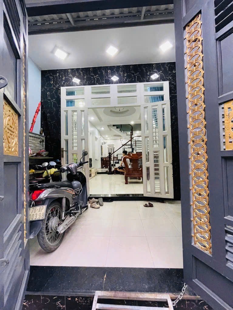 Nhà Đẹp Hẻm 140 Vườn Lài, An Phú - 4PN, Giá Tốt, Pháp Lý Sạch