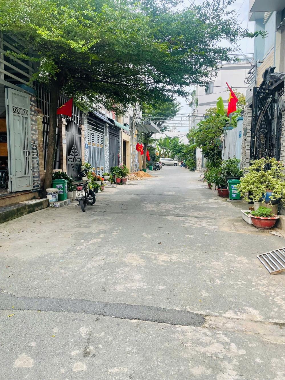 Nhà Đẹp Hẻm 140 Vườn Lài, An Phú - 4PN, Giá Tốt, Pháp Lý Sạch