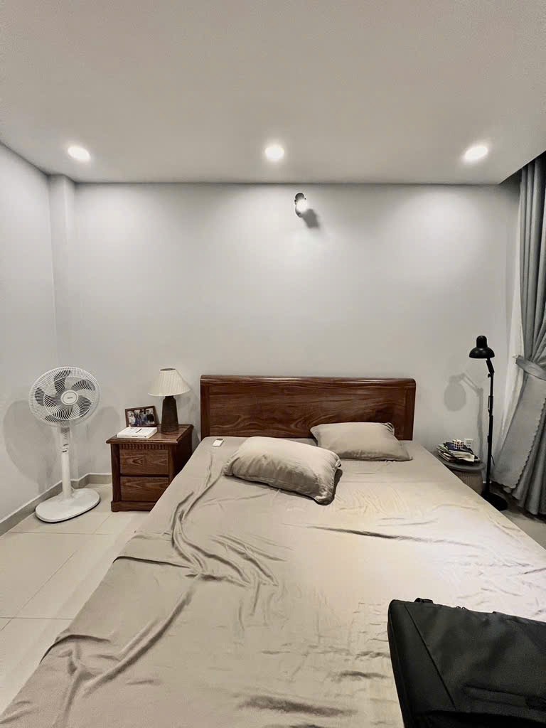 Nhà 3 Tầng, 8.3 Tỷ - Nguyễn Văn Trỗi, 65m2 - Vị Trí Đắc Địa, Pháp Lý Chuẩn
