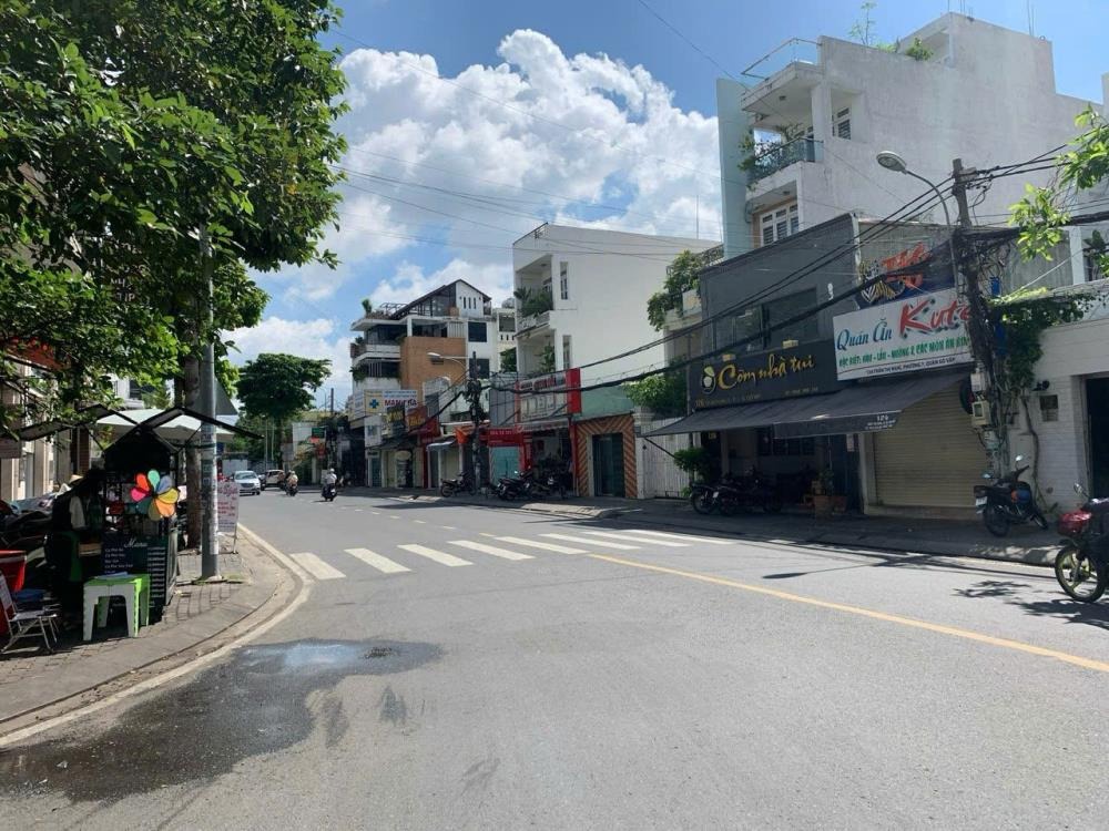 Bán Gấp Nhà Góc 2 Mặt Tiền Cityland, Gò Vấp - 49 Tỷ