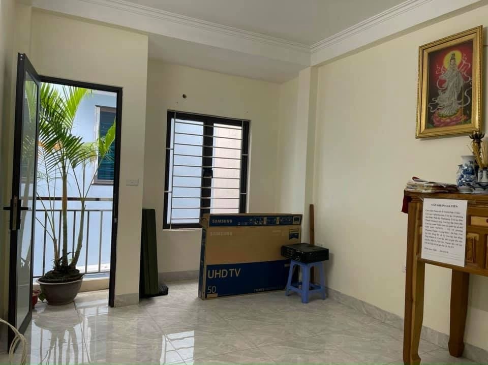 Bán nhà phố Vũ Tông Phan, giá 6.5 tỷ - 38m2, 5 tầng, ô tô vào tận cửa