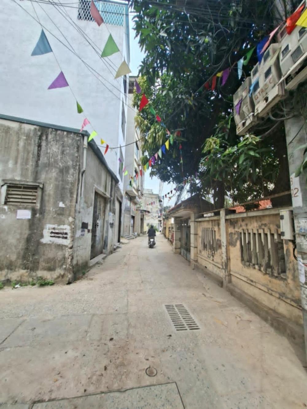 Bán nhà 60m2 Quang Tiến, Đại Mỗ - 11x tỷ, Ô tô vào nhà, Sổ đỏ