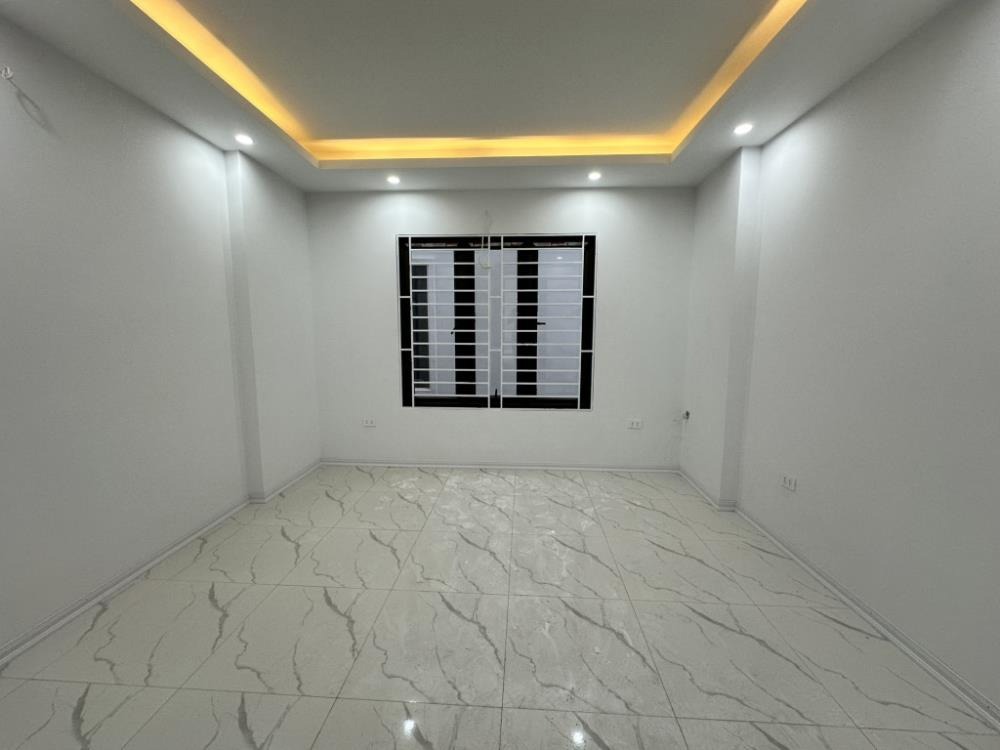 Bán nhà 4 tầng, đường Liên Mạc, Bắc Từ Liêm: 35.5m2 - Mặt tiền 4m - Nhà mới - Sổ đỏ