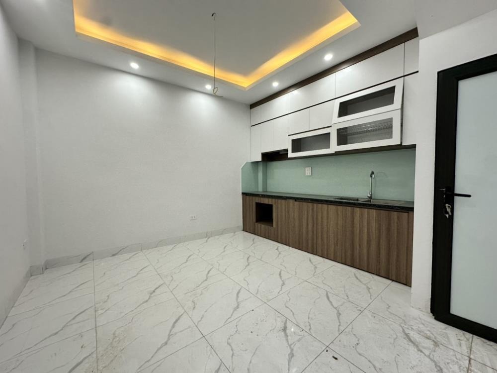 Bán nhà 4 tầng, đường Liên Mạc, Bắc Từ Liêm: 35.5m2 - Mặt tiền 4m - Nhà mới - Sổ đỏ