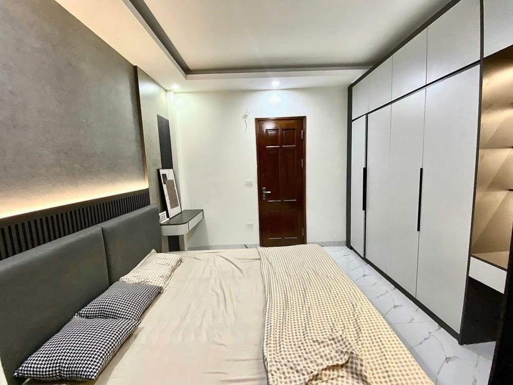 Nhà Lô Góc Nguyễn Trãi, Hà Đông - 55m2, 3 Tầng, Giá 10.5 Tỷ