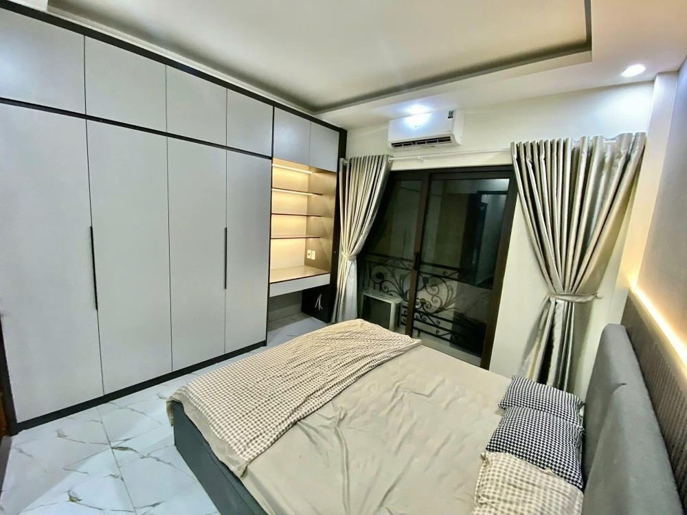 Nhà Lô Góc Nguyễn Trãi, Hà Đông - 55m2, 3 Tầng, Giá 10.5 Tỷ
