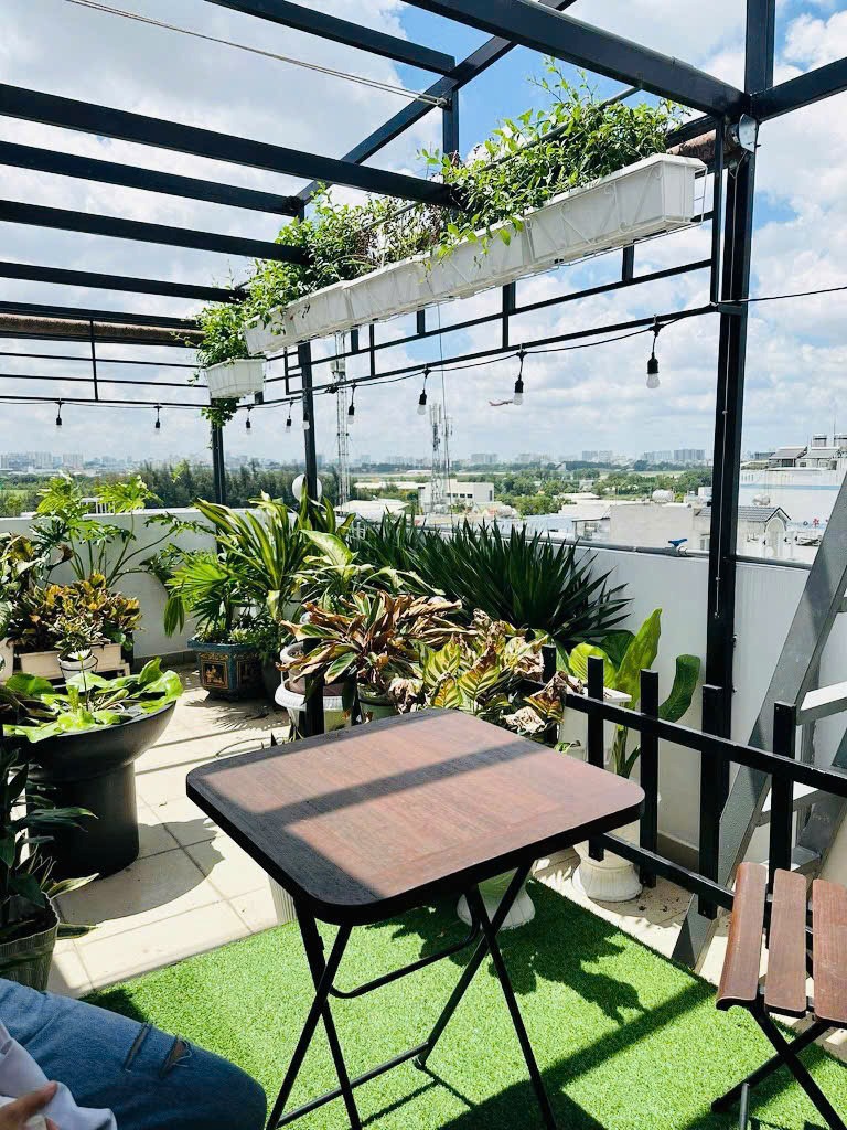 Nhà Mặt Tiền Kinh Doanh Phạm Văn Bạch, Tân Bình - Ngang 4.5m, 7 Tầng, Thang Máy