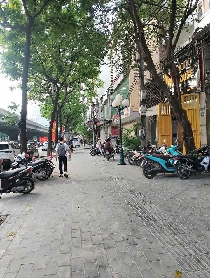 Bán nhà Khuất Duy Tiến - Thanh Xuân: 108m2, 4 Tầng, Vị Trí Đắc Địa