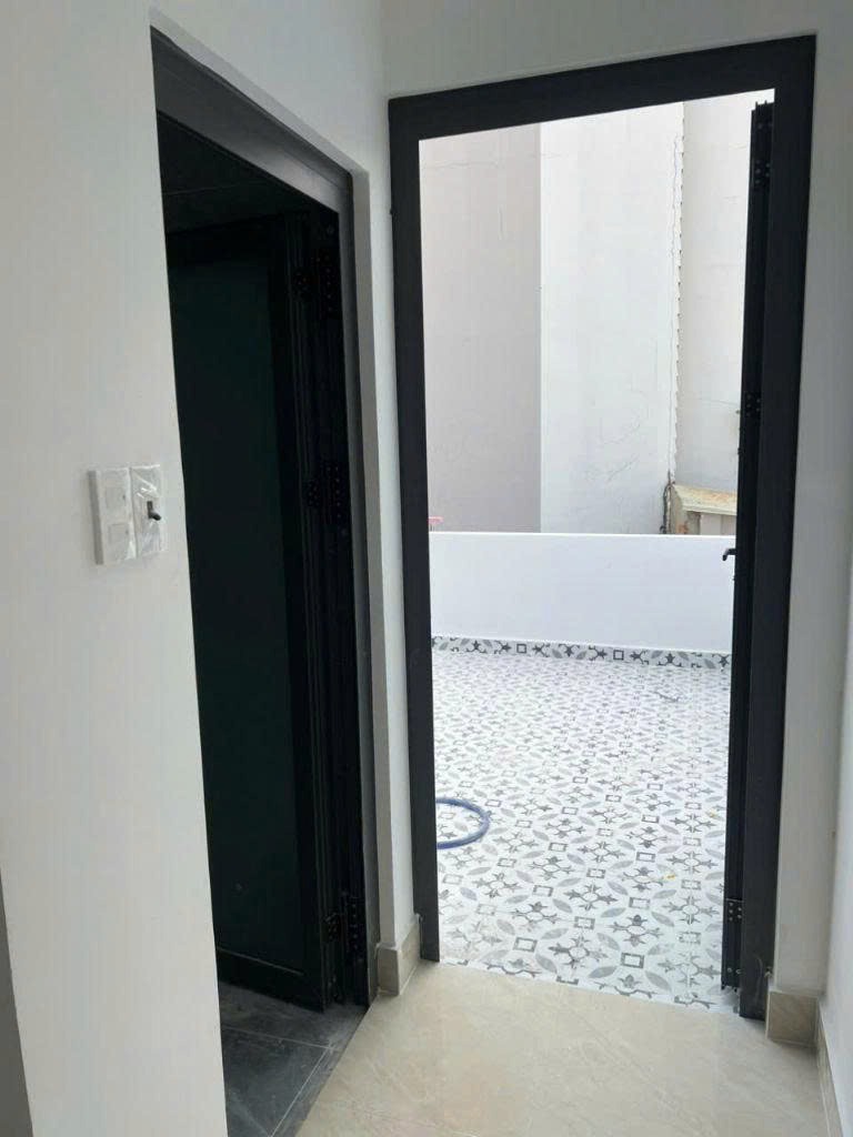 Bán nhà phố 3 tầng BTCT Phan Tây Hồ, 5PN, 6.2 tỷ - Vị trí đẹp, gần trung tâm