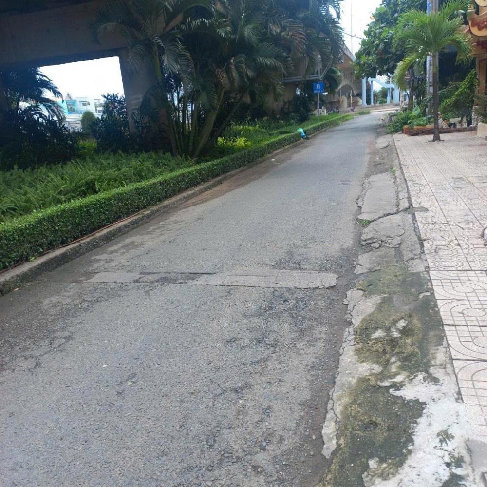 Bán Nhà Mặt Tiền Đường Mễ Cốc, Quận 8 - 4.8 Tỷ - View Sông - Hỗ Trợ Ngân Hàng