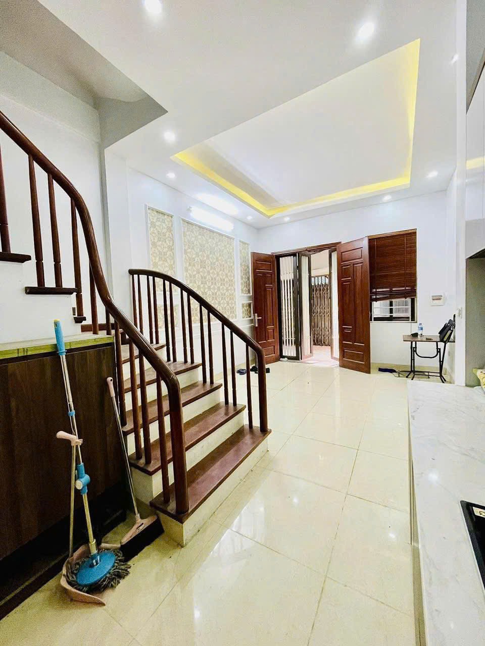 Nhà đẹp full nội thất, lô góc 2 mặt thoáng, kinh doanh nhỏ, ngõ thông, 7.55 tỷ