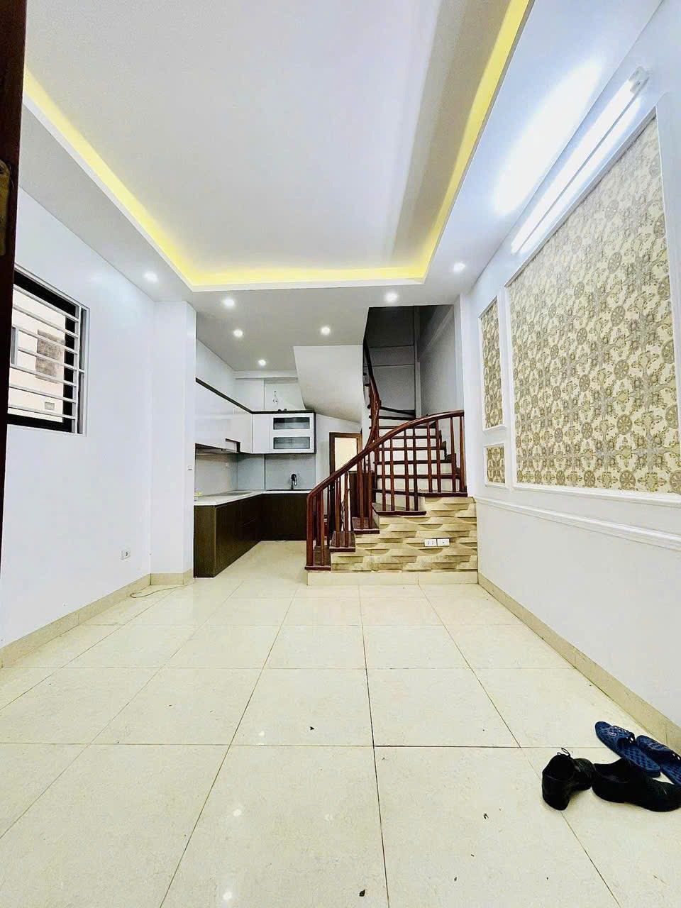 Nhà đẹp full nội thất, lô góc 2 mặt thoáng, kinh doanh nhỏ, ngõ thông, 7.55 tỷ