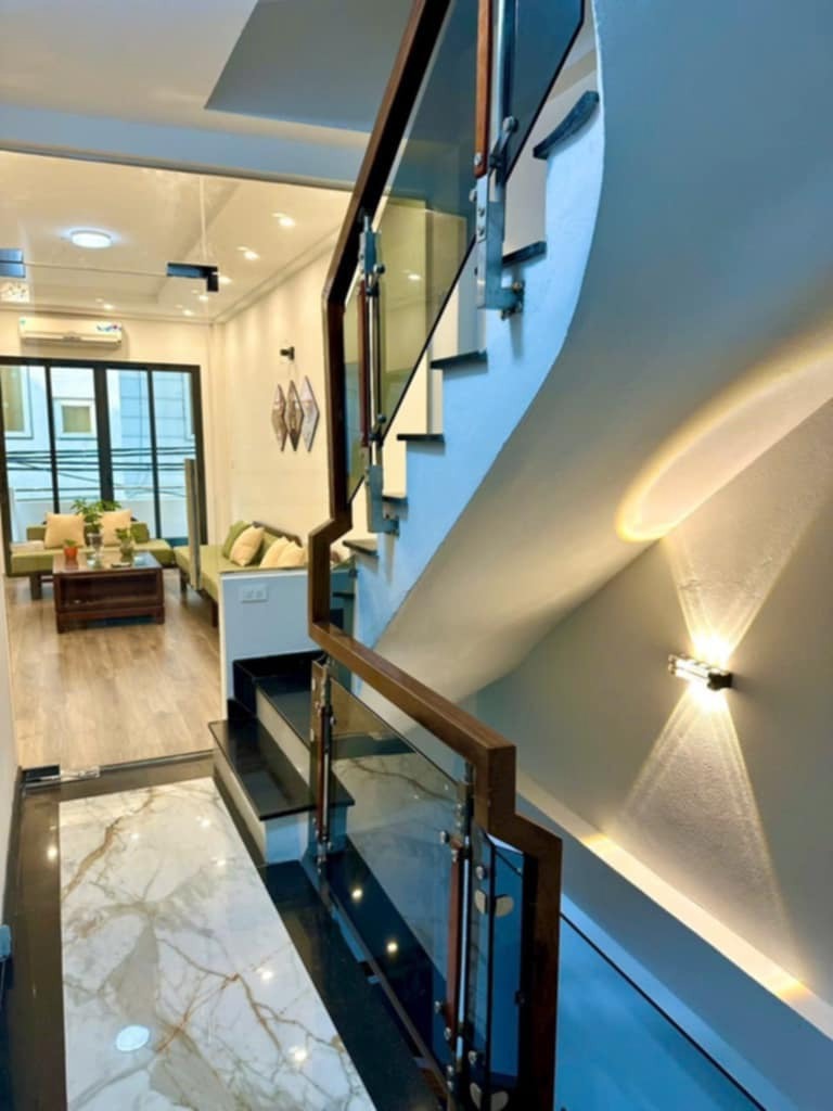 Bán Nhà Phố Ngọc Hà - 5 Tầng - Kinh Doanh - An Ninh