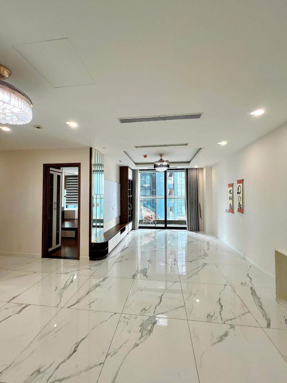Bán chung cư Sunshine City Đông Ngạc 103m² 3PN, Tầng 11, Giá 9.35 tỷ
