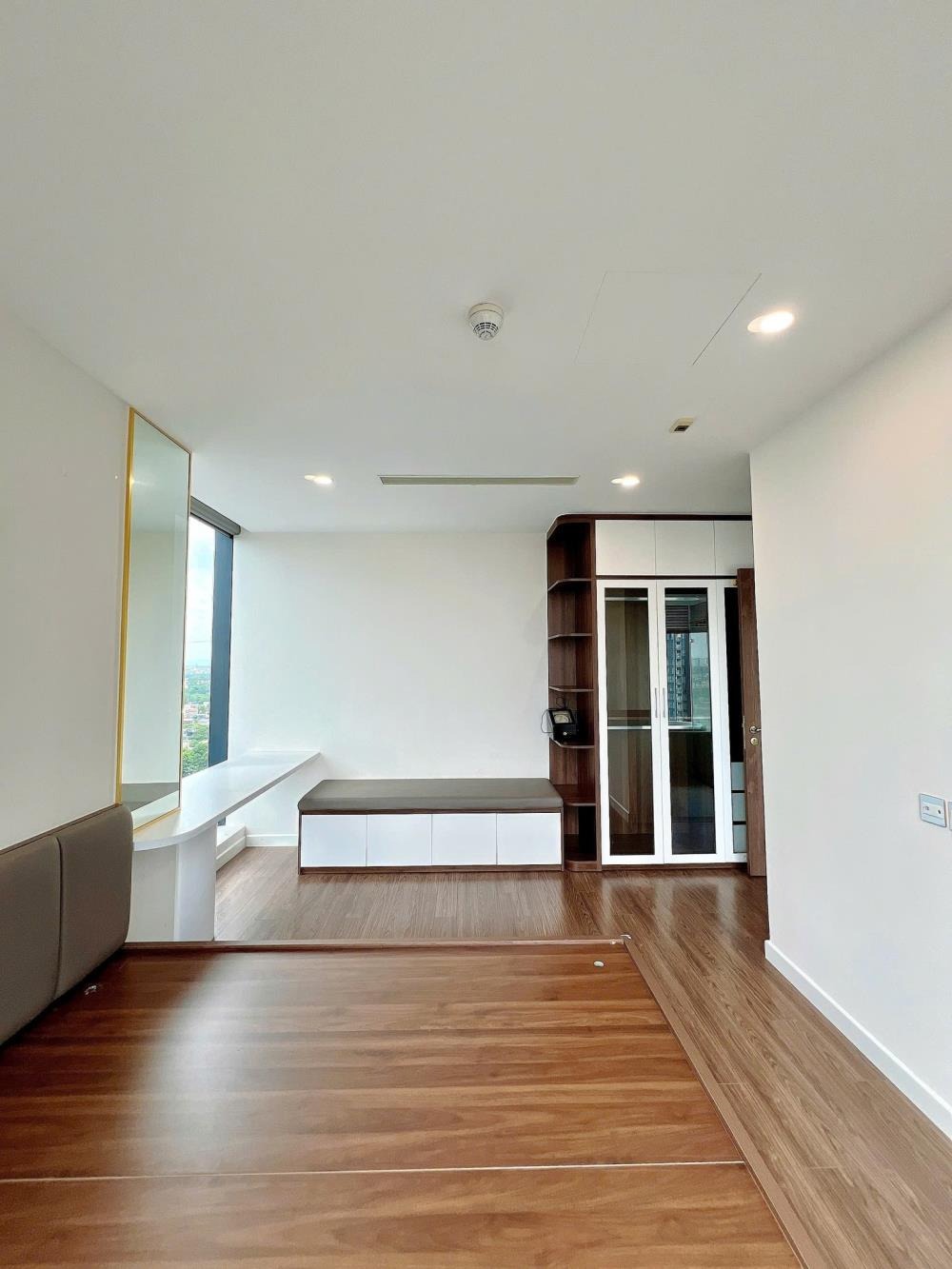 Bán chung cư Sunshine City Đông Ngạc 103m² 3PN, Tầng 11, Giá 9.35 tỷ