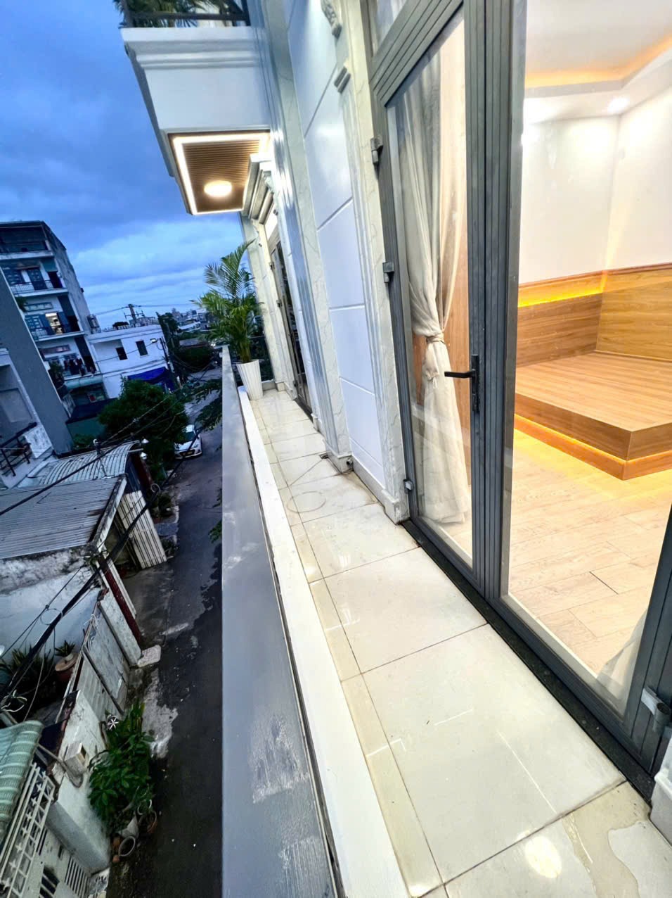 Bán nhà Q12, 10x6, 5 Tầng, Gần Đại Học GTVT - Giá 5.15 Tỷ
