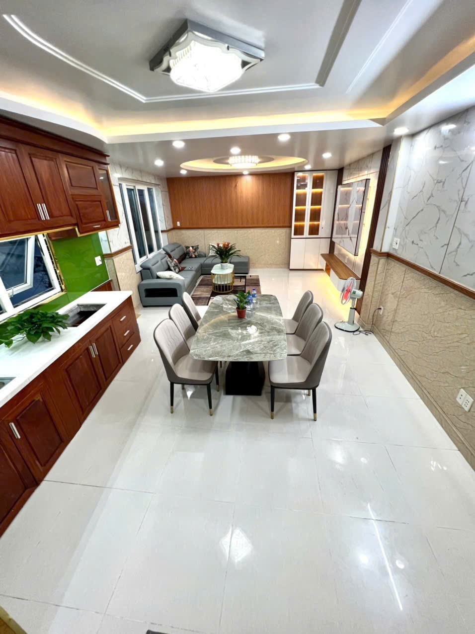Bán nhà Q12, 10x6, 5 Tầng, Gần Đại Học GTVT - Giá 5.15 Tỷ