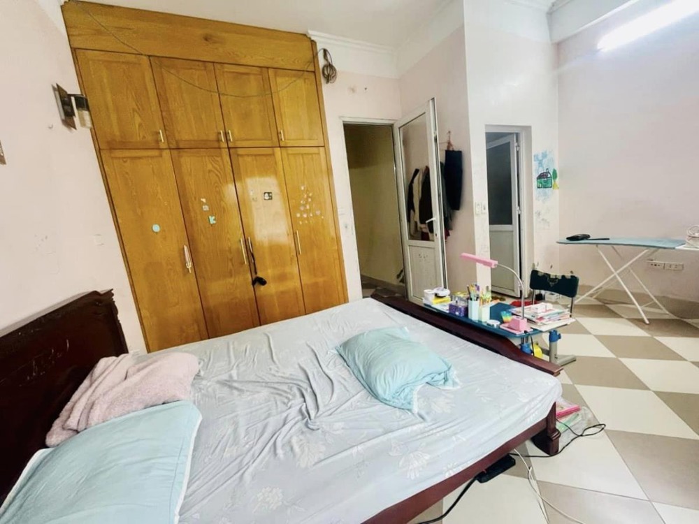 Mặt phố Hà Đông - Kinh doanh đắt khách - 5 Tầng - Giá 11 tỷ